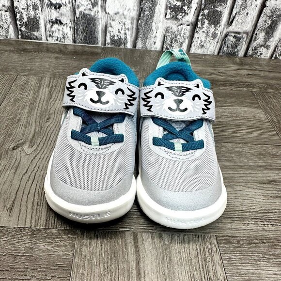 Nike Team Hustle 10 Lil Wolf Gray/White Infant size 4c - Picture 4 of 9